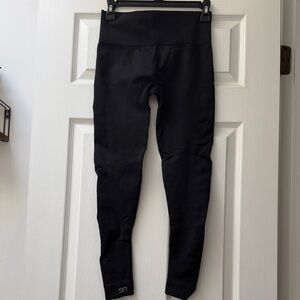 SET Active Black Leggings